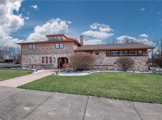 53 Victory Ln, Nazareth, PA 18064