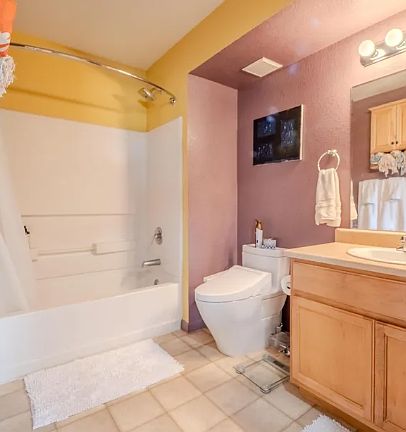 4th image of 2779 E 15th St Unit 308