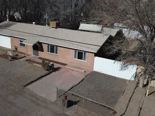 2617 Blake Rd SW, Albuquerque, NM 87105