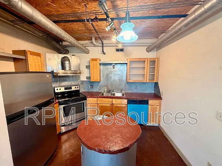 300 Summit Ridge Dr #C-C4 — Photo 4