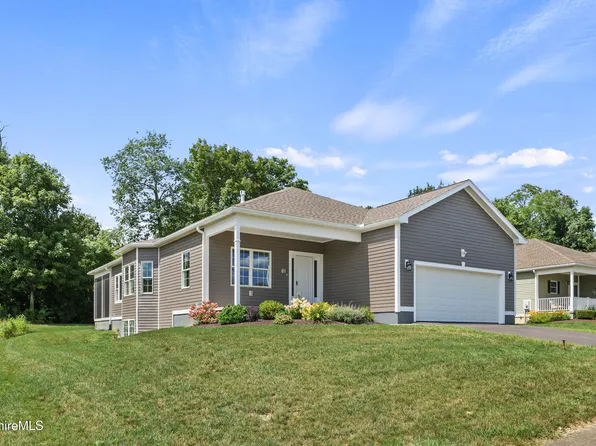 15 Cherry Hill Dr, Pittsfield, MA 01201