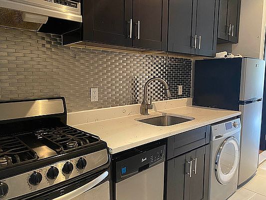 1st image of 347 Manhattan Ave Unit 62