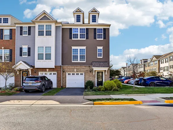 9915 Whitemoss Dr, Manassas, VA 20109