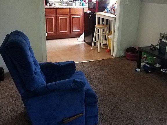 4th image of 8238 S Saginaw Ave