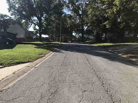 5th image of 7101 Myrtle Ave
