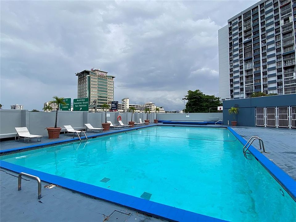 1st image of 1019 Avenue Luis Vigoreaux #18