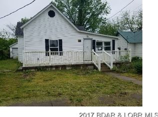 436 E 8th St, Eldon, MO 65026