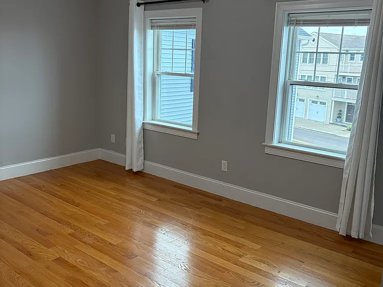 713 Sea St #1 — Photo 13