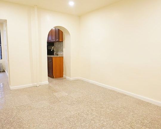2nd image of 551 2nd Ave #2RR
