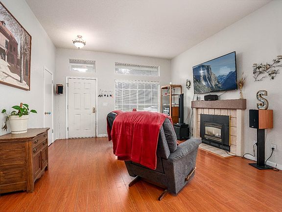 4th image of 2391 Saint Yorre Ct