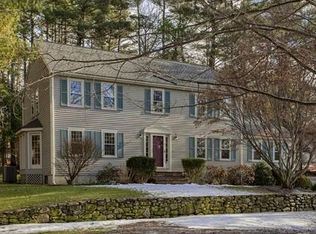 13 Landmark Rd, Westford, MA 01886