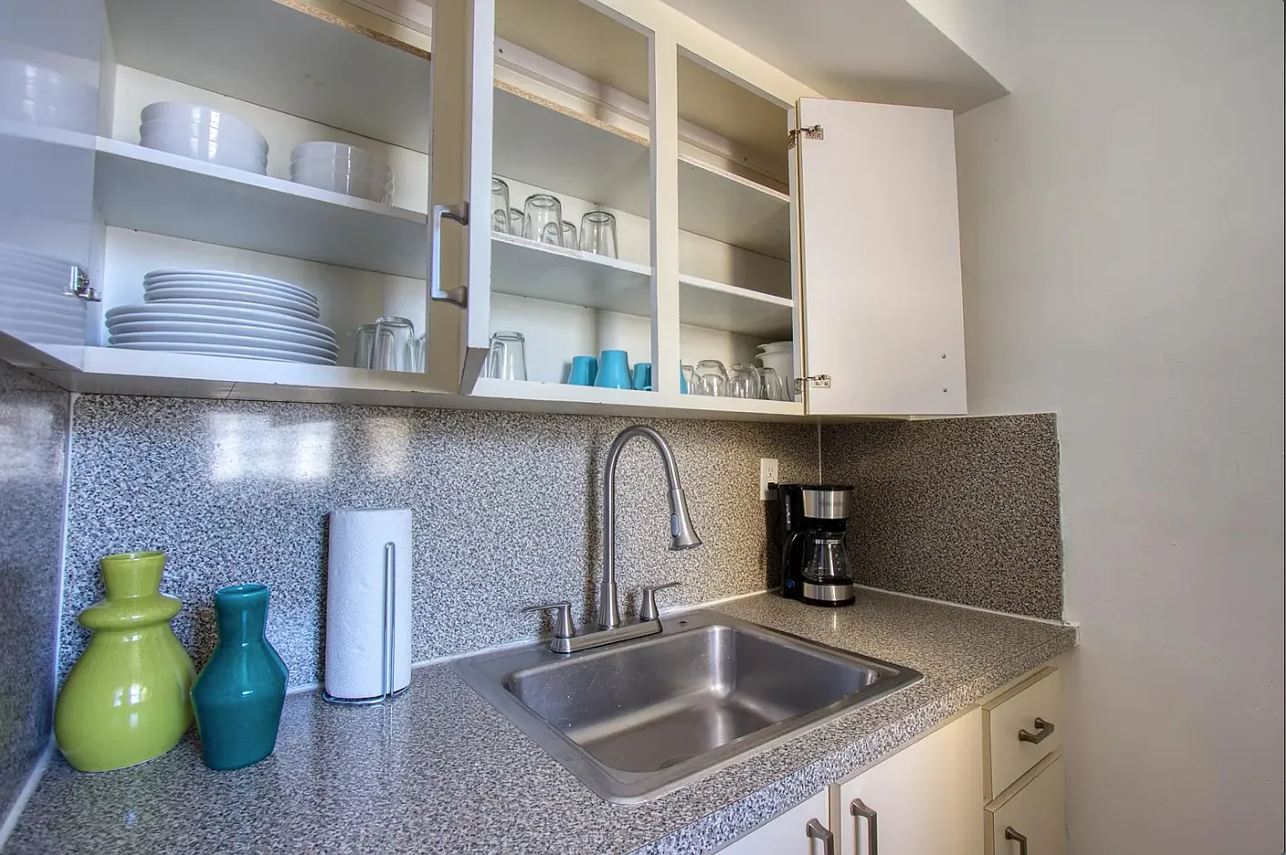 2 bed, 800 sqft, $3,200 — Photo 4