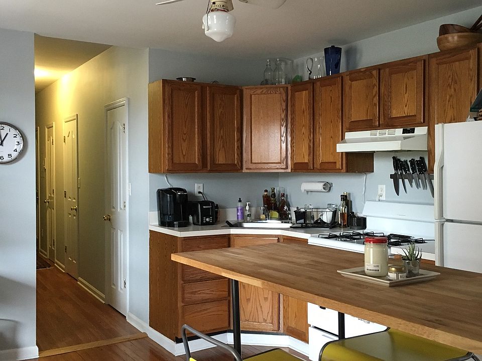 1st image of 88 1st Pl APT 3