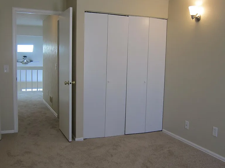 361 S Taft Ct — Photo 5