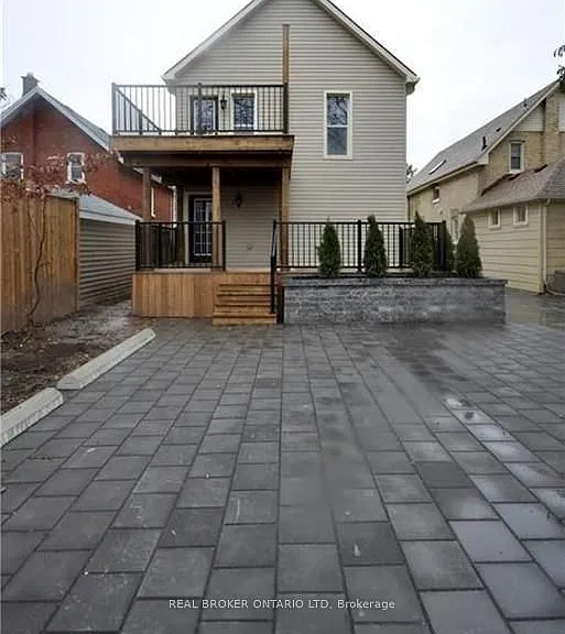 33 Beaconsfield Ave #2 — Photo 18