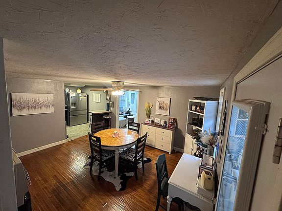 3rd image of 30 Highland Rd
