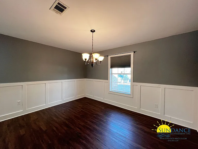 1211 Jefferyscot Dr — Photo 3