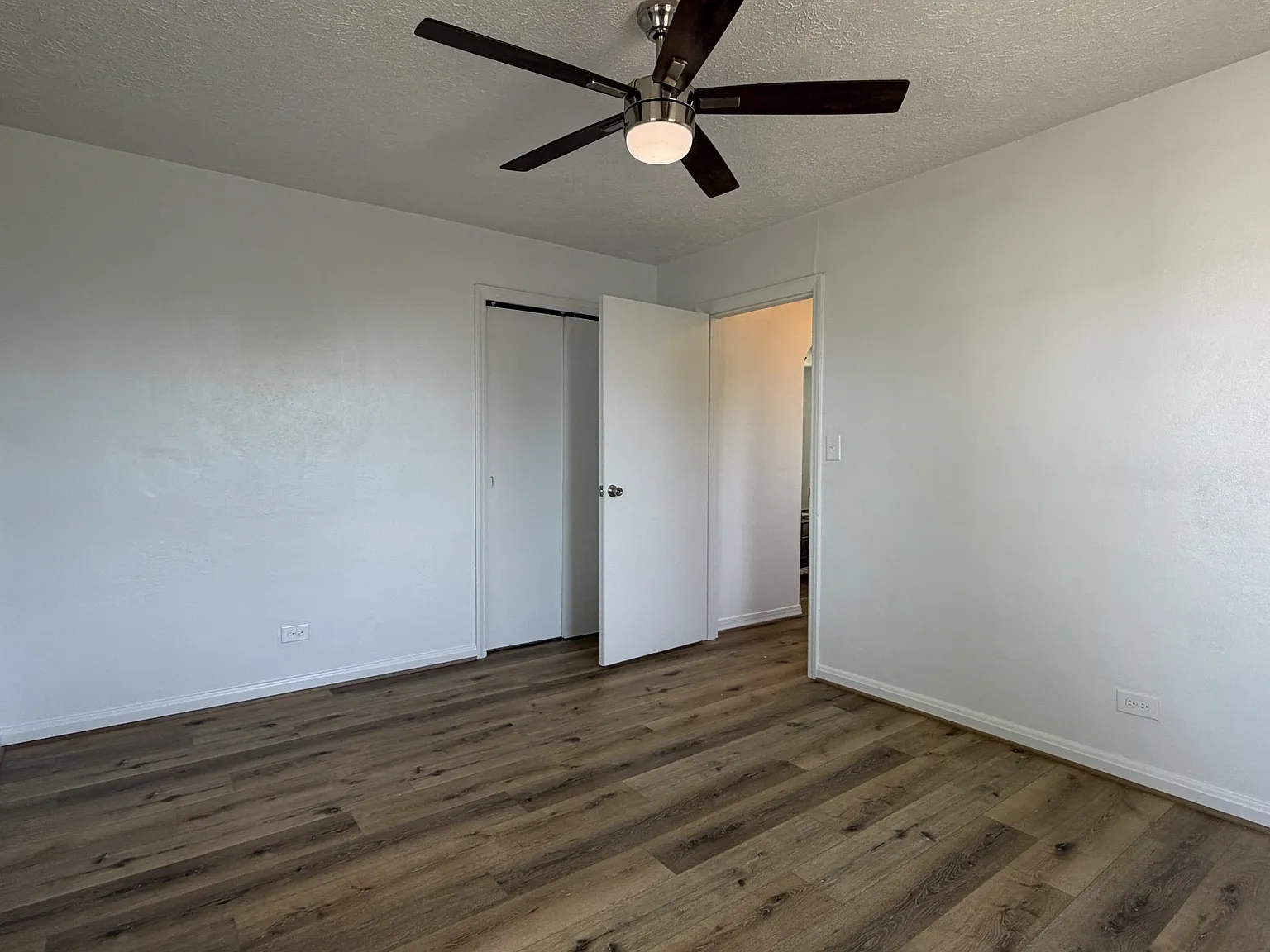 2009 John Lynch Place - A — Photo 4