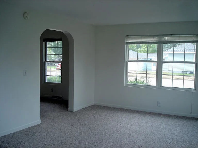 1211 Monroe St — Photo 5