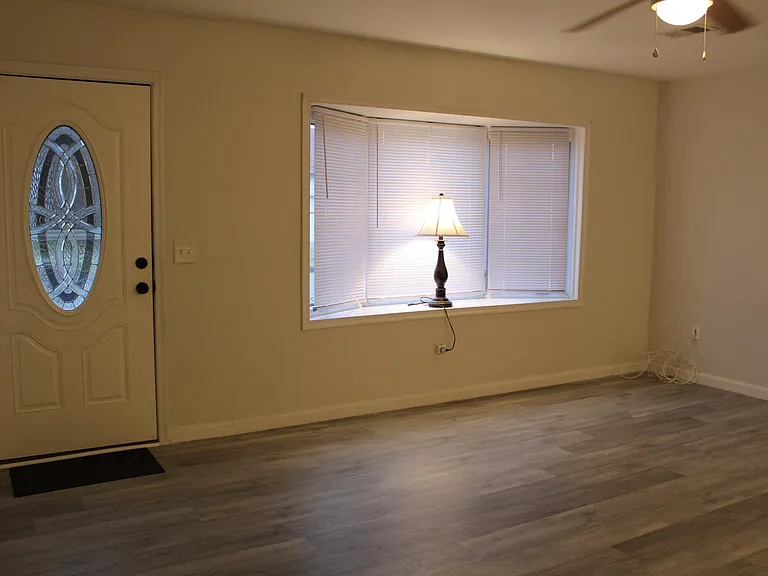 3238 Meadow St — Photo 14