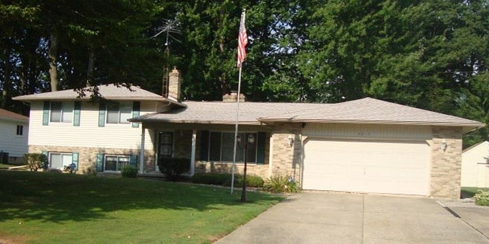 1st image of 2213 Belle Meade Dr
