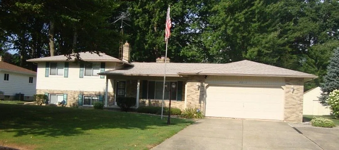 2213 Belle Meade Dr photo 1