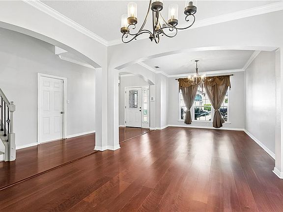 3rd image of 1280 Artesa Dr