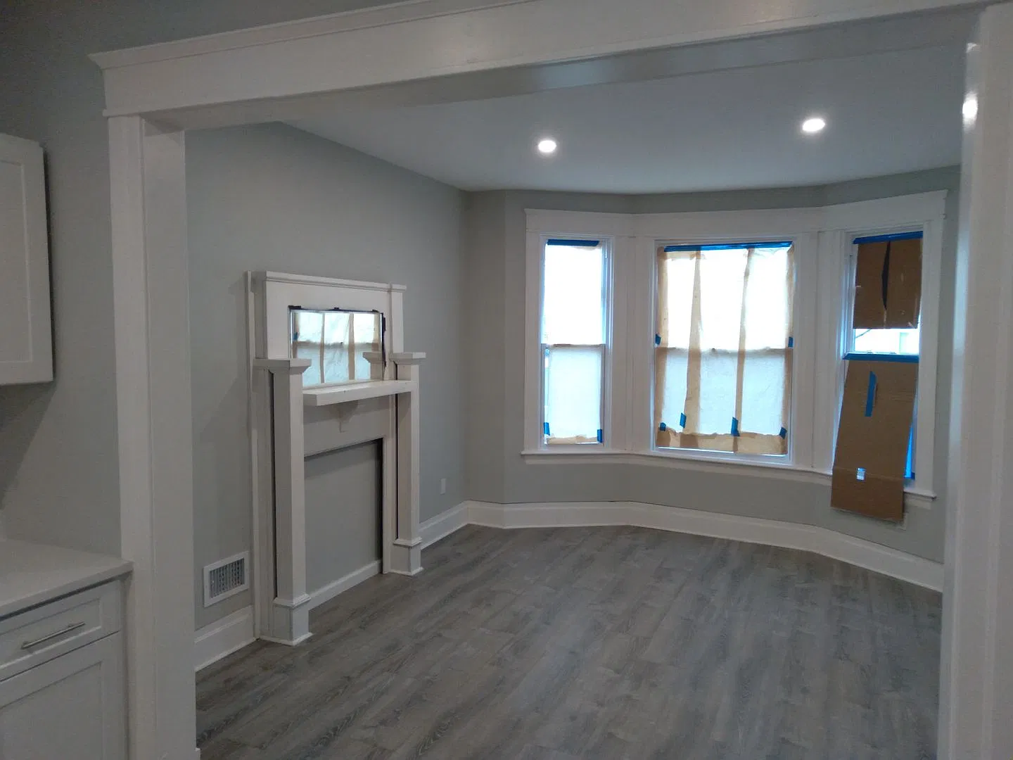 187 N. Lake Ave — Photo 1