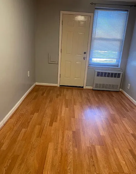 855 E 55th St #1 — Photo 16