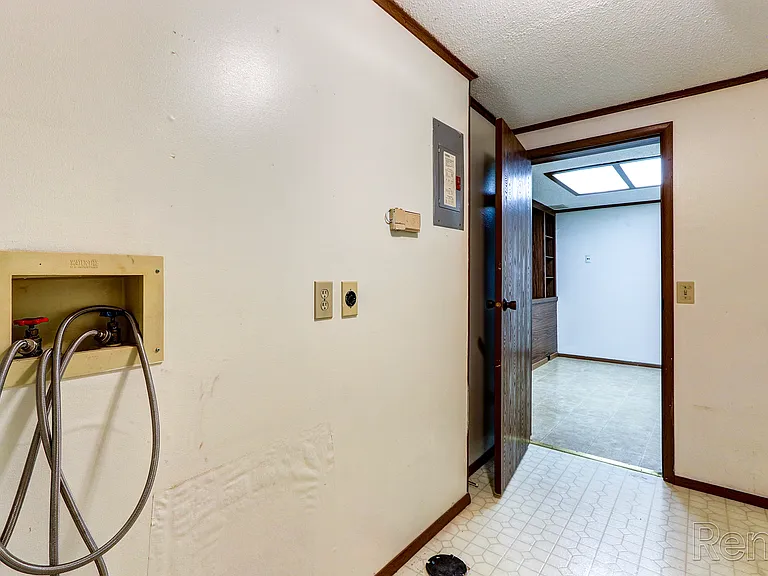 Easton Ridge Apartments — Photo 17