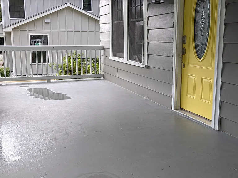 805 E Clay St — Photo 2