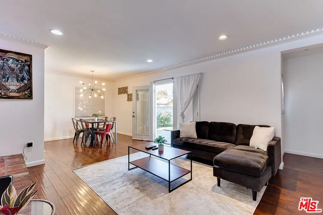 4 bed, 3.0 bath, 1575 sqft, $4,395 — Photo 1