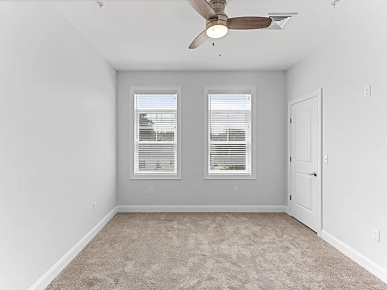 21 Market St — Photo 9