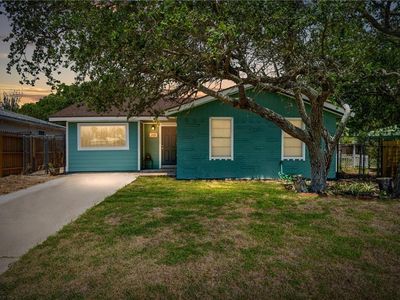 318 N Houston St, Aransas Pass, TX, 78336