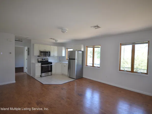 5488 Amboy Rd, Staten Island, NY 10312