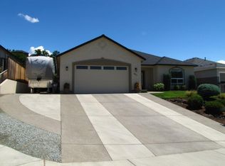 641 Forest Ridge Dr, Medford, OR 97504