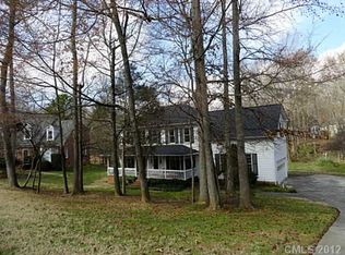 310 Demaree Ln, Matthews, NC 28105