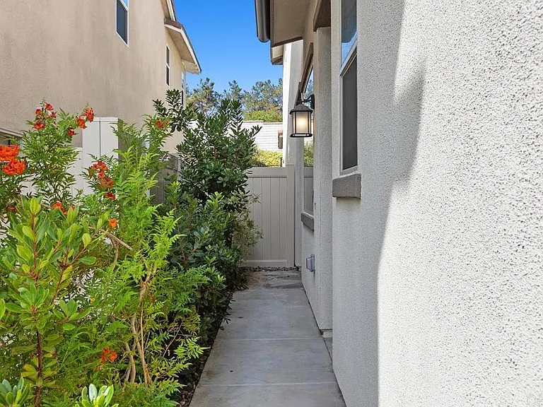 702 Westbrook Loop — Photo 53
