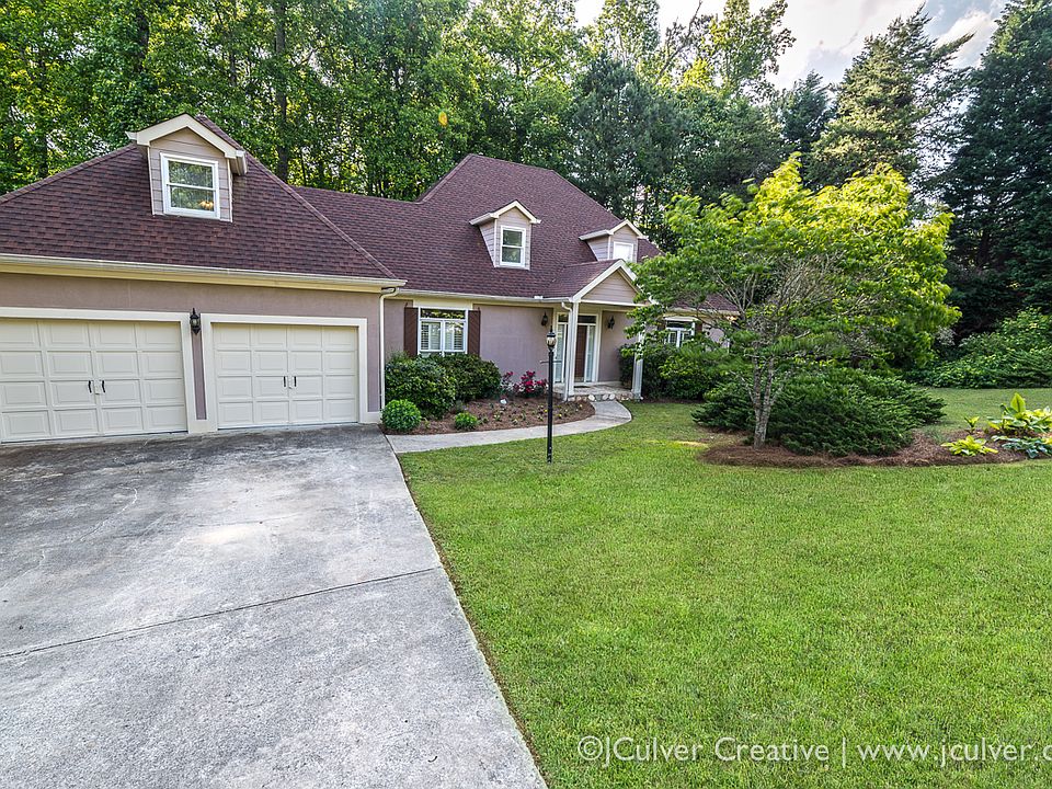 1st image of 3450 Sheridan Dr