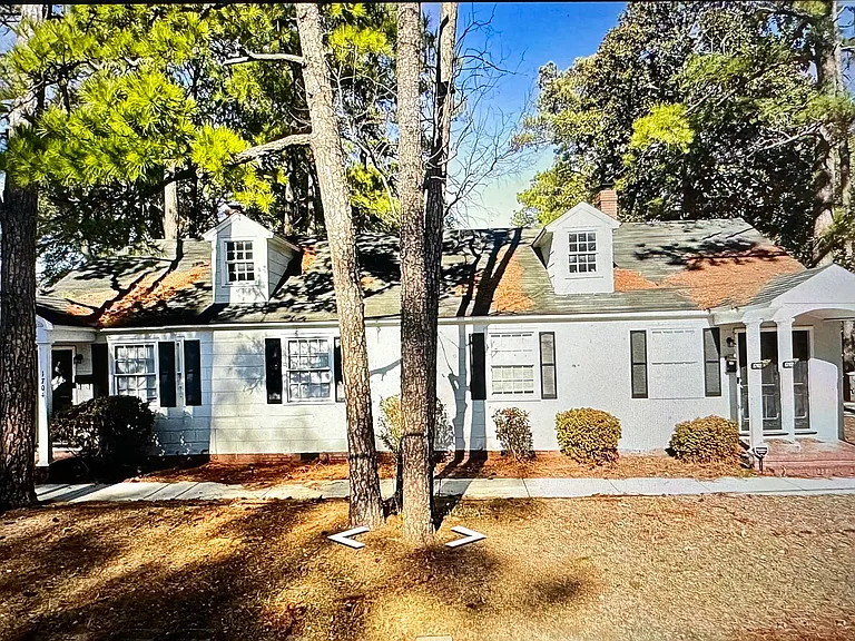 1702 Bragg Blvd — Photo 1