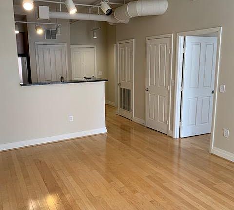 4th image of 1201 N Garfield St APT 418