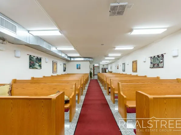 90 Moore Street image 3 of 19