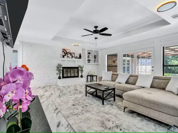 3402 S Glenbrook Dr, Garland, TX 75041