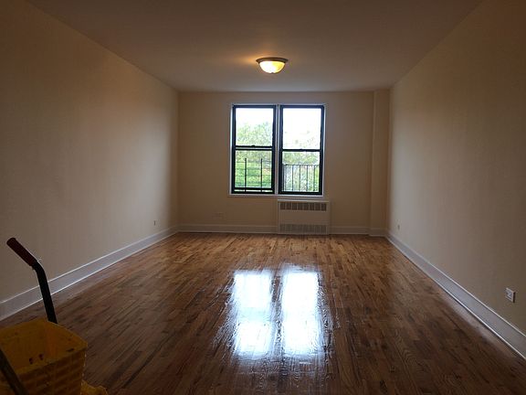 2nd image of 4720 40th St APT 4B