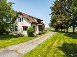 17601 Peterson Rd, Burlington, WA 98233