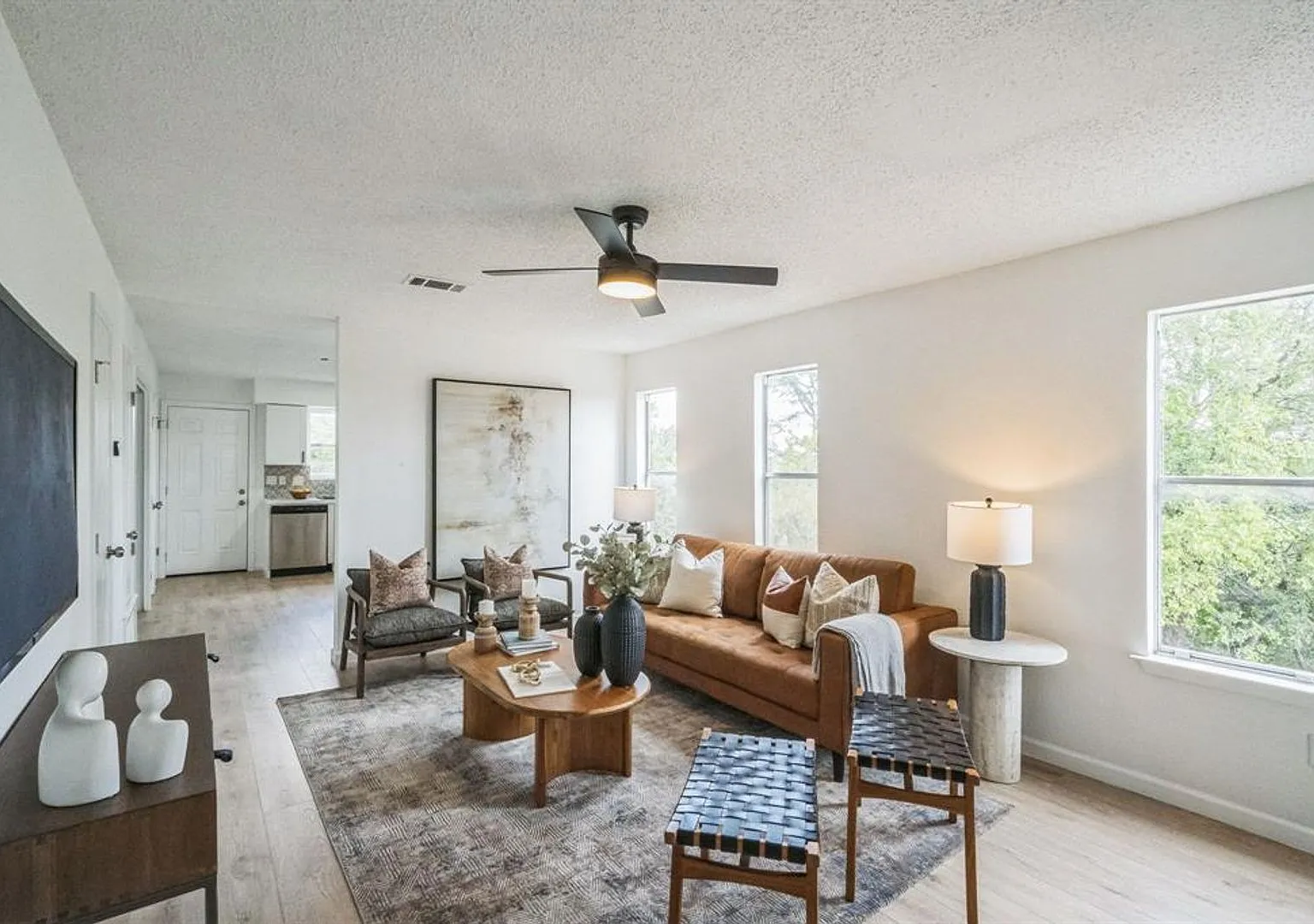 Hill Country Duplex - 1/2 Acre - Oak Hill - Cool 2Bd 1.5 BA - Totally Remodeled - Carport - $1700 — Photo 3