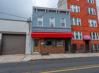 305 Summit Ave, Jersey City, NJ 07306