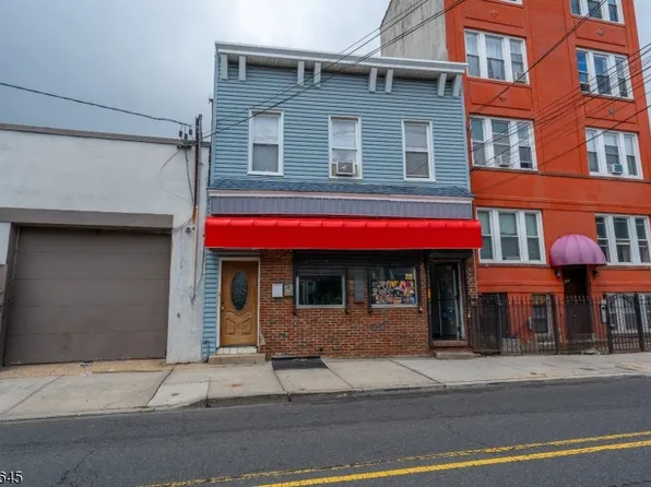 305 Summit Ave, Jersey City, NJ 07306