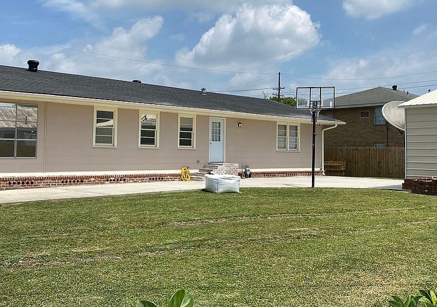 2nd image of 1307 Aycock St