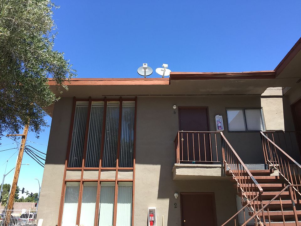 1st image of 3330 Cambridge St
